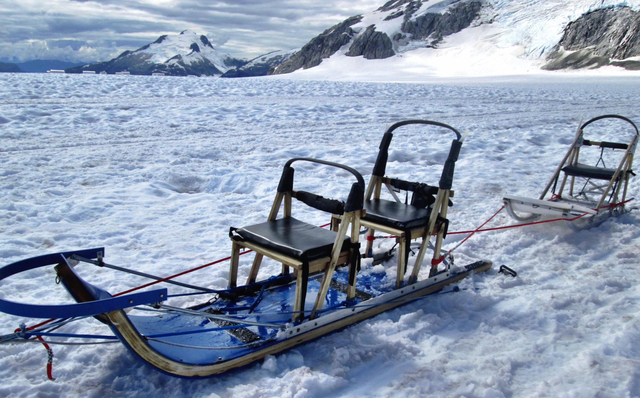 Dog Sledding in Juneau, Alaska - Married with Wanderlust