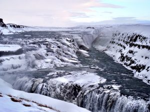 What to Expect on Iceland's Golden Circle - Married with Wanderlust