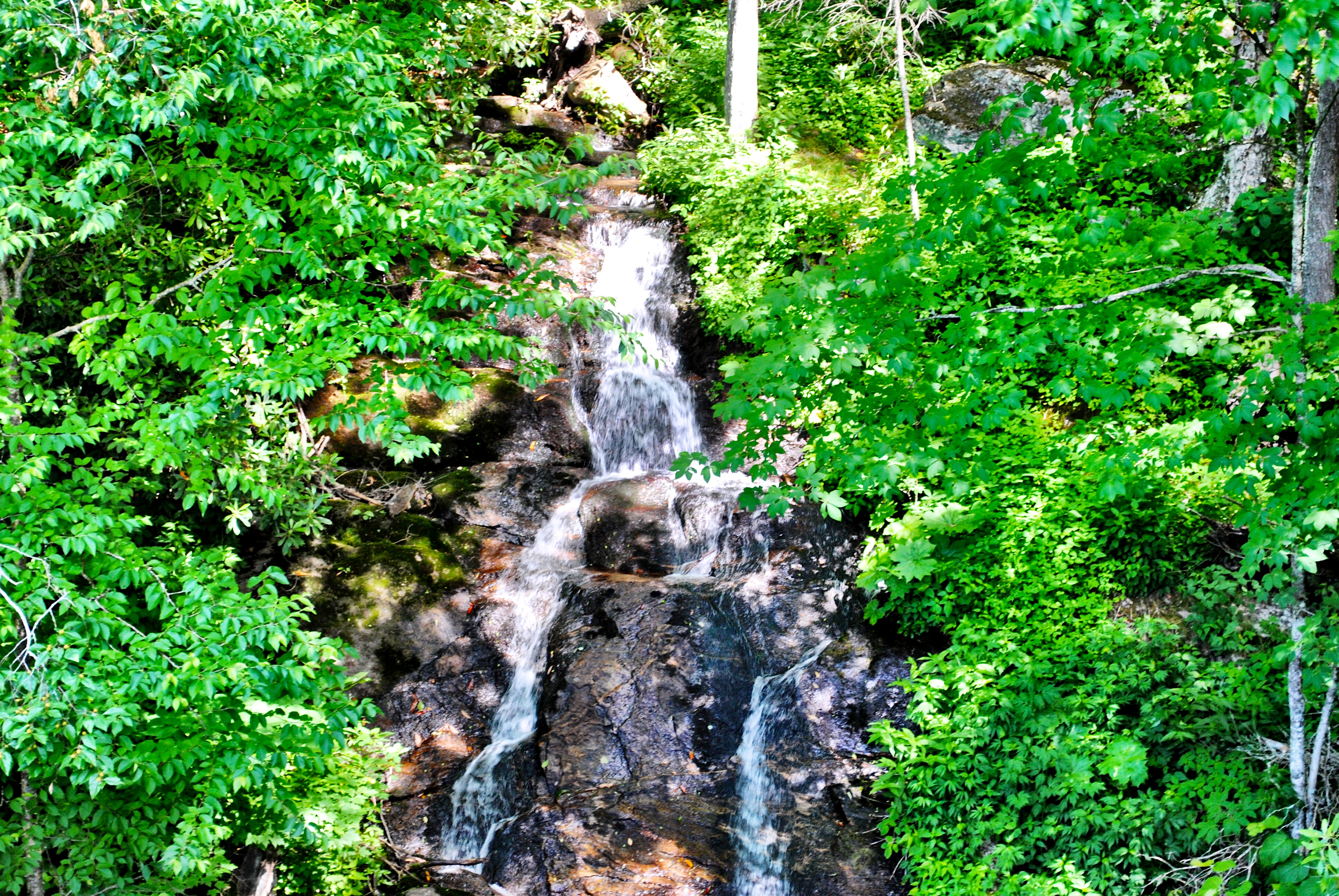 North-Carolina-Blue-Ridge-Parkway-Woodfin-Cascades