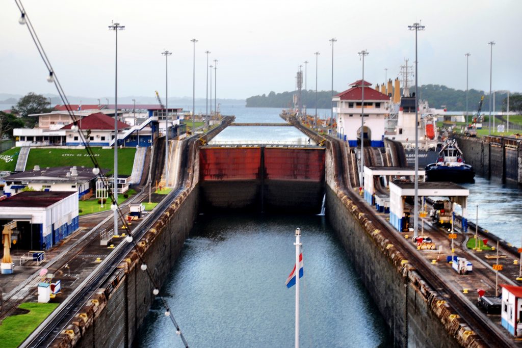 Panama Canal - Gatun Locks