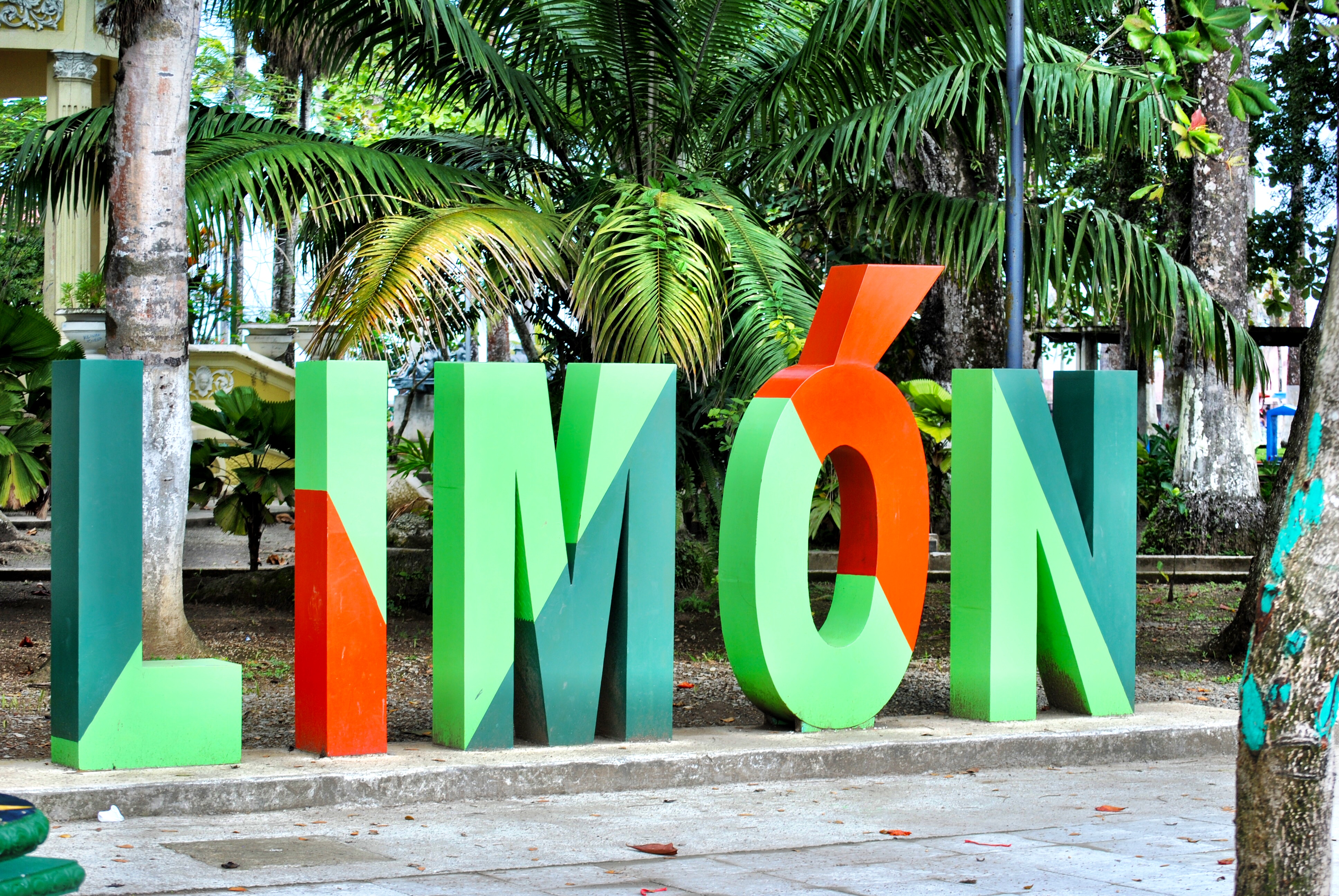 Limón - Costa Rica - Sign