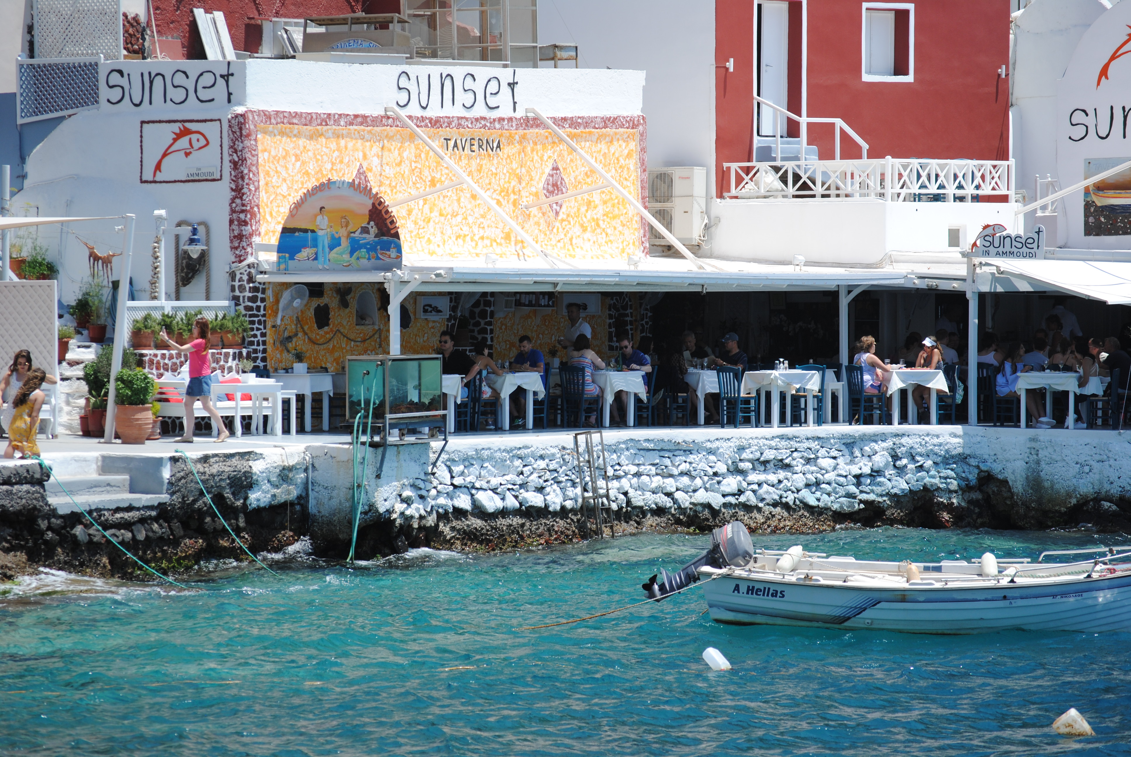 Sunset Taverna in Ammoudi Bay, Oia