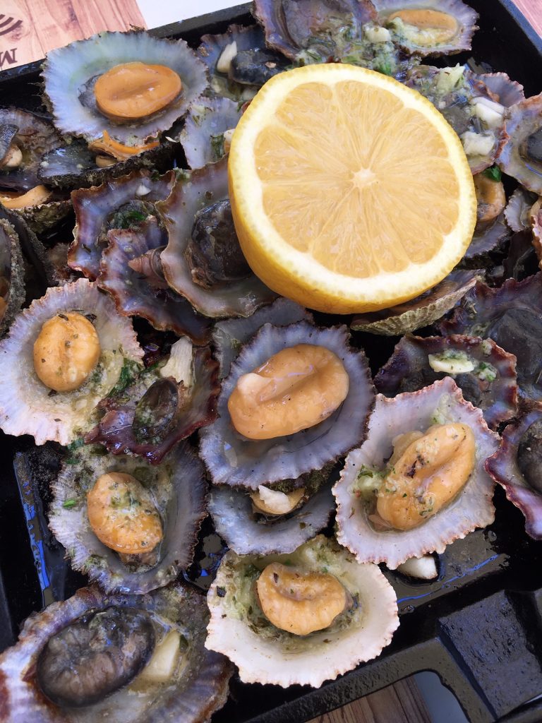 Foods you must try in the Azores: limpets