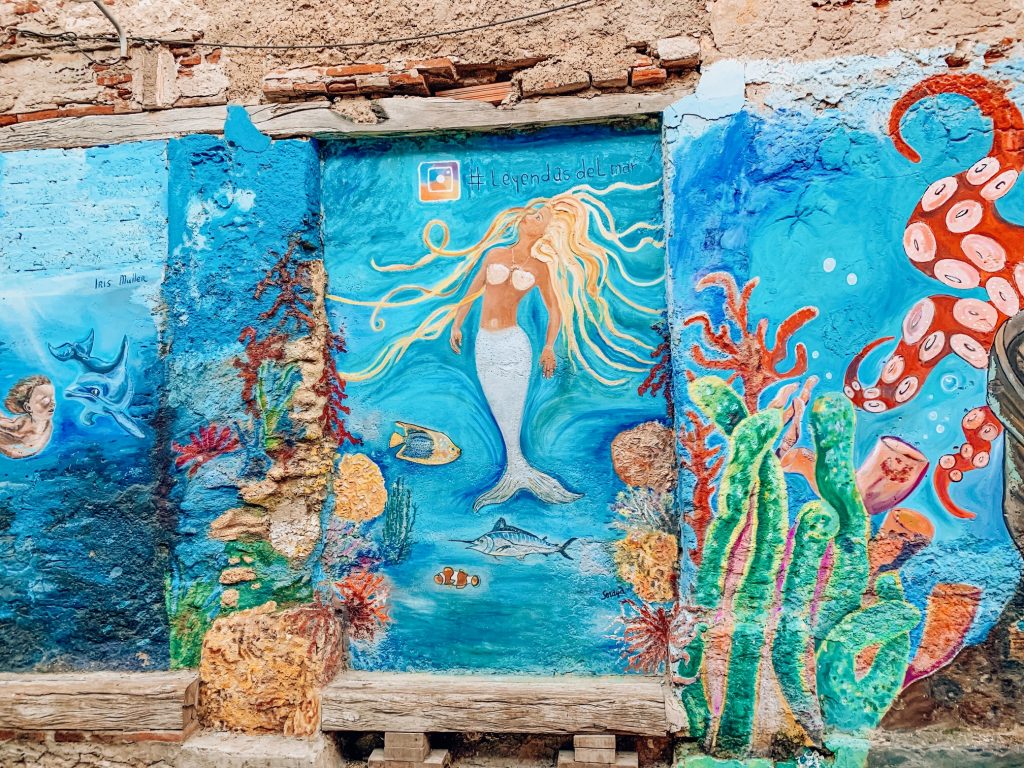 Mermaid mural in Getsemani neighborhood, Cartagena, Colombia