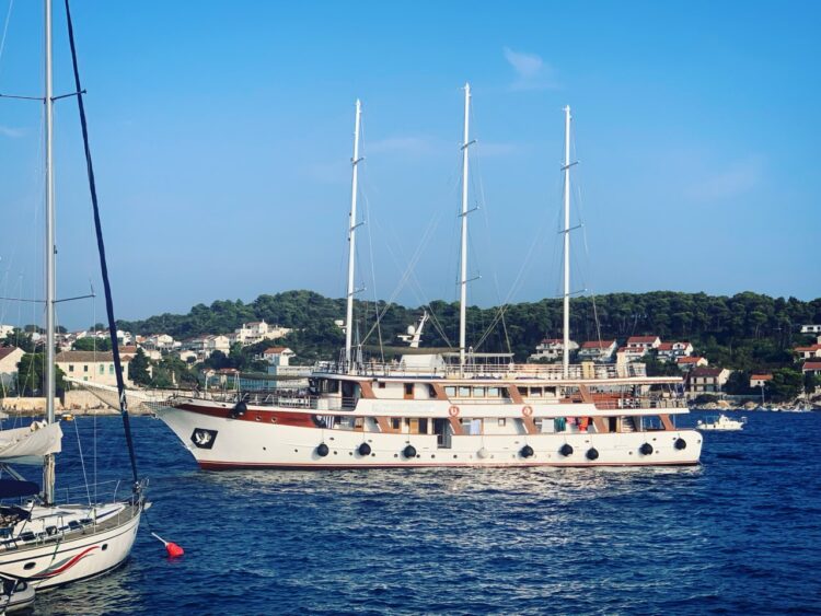 Princeza Diana ship with Sail Croatia