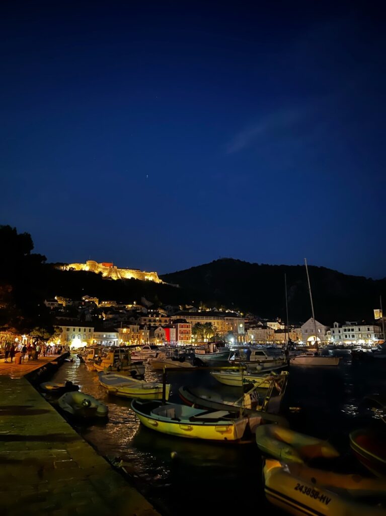 Fortress in Hvar at night