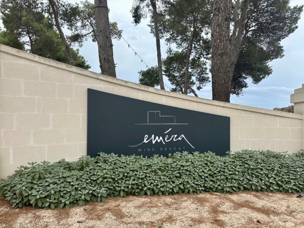 Entrance sign at Emera Wine Resort